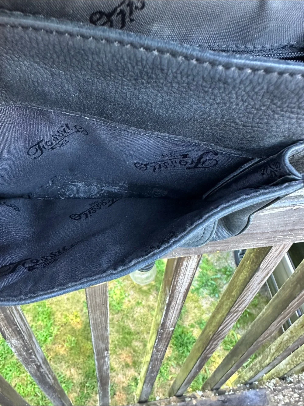 Black Leather Crossbody Bag - Fossil brand